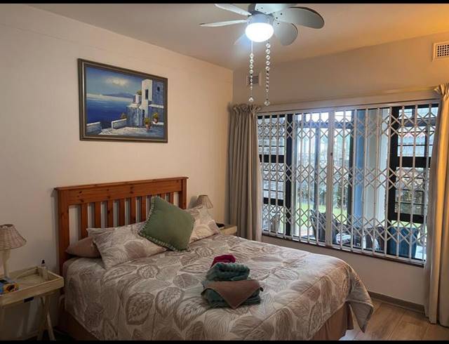 2 BEDROOM APARTMENT FOR SALE IN MANABA BEACH
